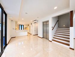 Duke's Road (D10), Semi-Detached #636911761